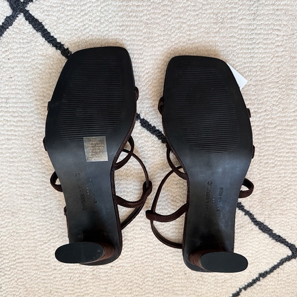 Banana Republic Factory chocolate suede sandal NWT - Picture 4 of 5